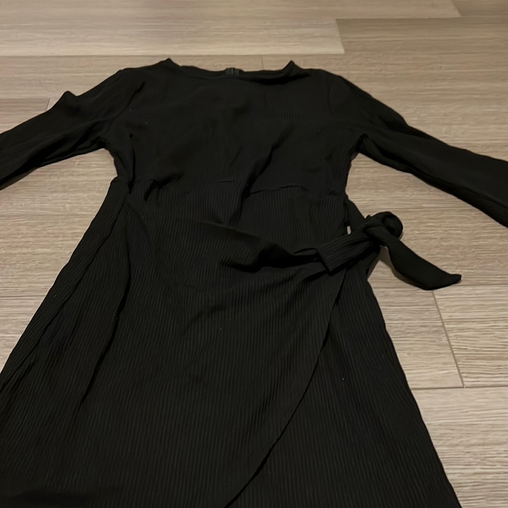 Black ribbed long sleeve dress